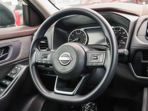 Used 2023 Nissan Rogue S AWD/4WD image 15