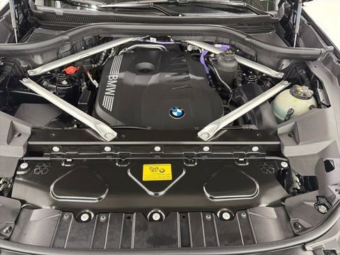 Used 2026 BMW X5 xDrive40i w/ M Sport Package AWD/4WD image 42