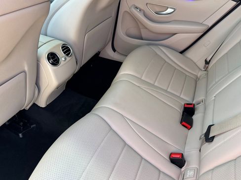 Certified 2020 Mercedes-Benz GLC 300 4MATIC image 25