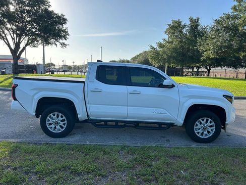 Used 2024 Toyota Tacoma SR5 RWD image 7