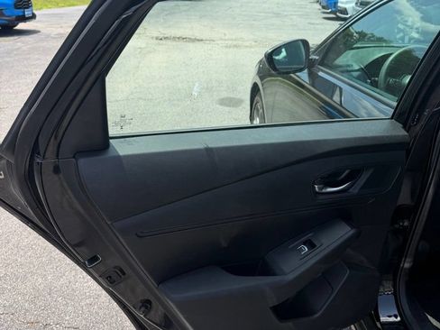 Used 2024 Honda Accord EX image 10