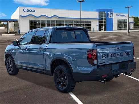New 2026 Honda Ridgeline Black Edition image 3