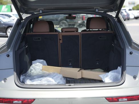 Certified 2025 Audi Q5 2.0T Premium Plus w/ Premium Plus Package image 31