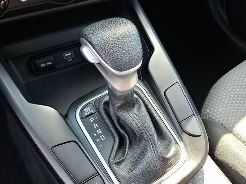 Used 2023 Kia Soul LX w/ LX Technology Package FWD image 23