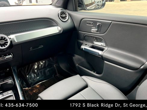 Certified 2025 Mercedes-Benz GLB 250 4MATIC image 10
