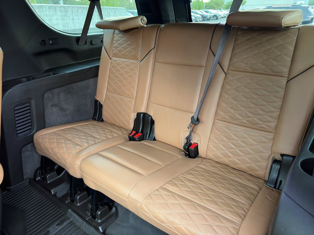 Used 2021 Cadillac Escalade ESV Sport AWD/4WD image 32