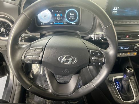 Used 2022 Hyundai Kona Limited w/ Cargo Package image 11