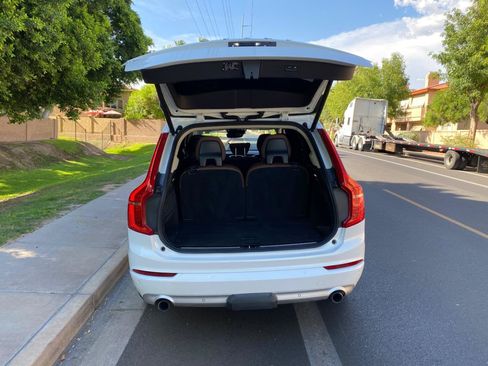 Used 2019 Volvo XC90 T5 Momentum AWD/4WD image 8