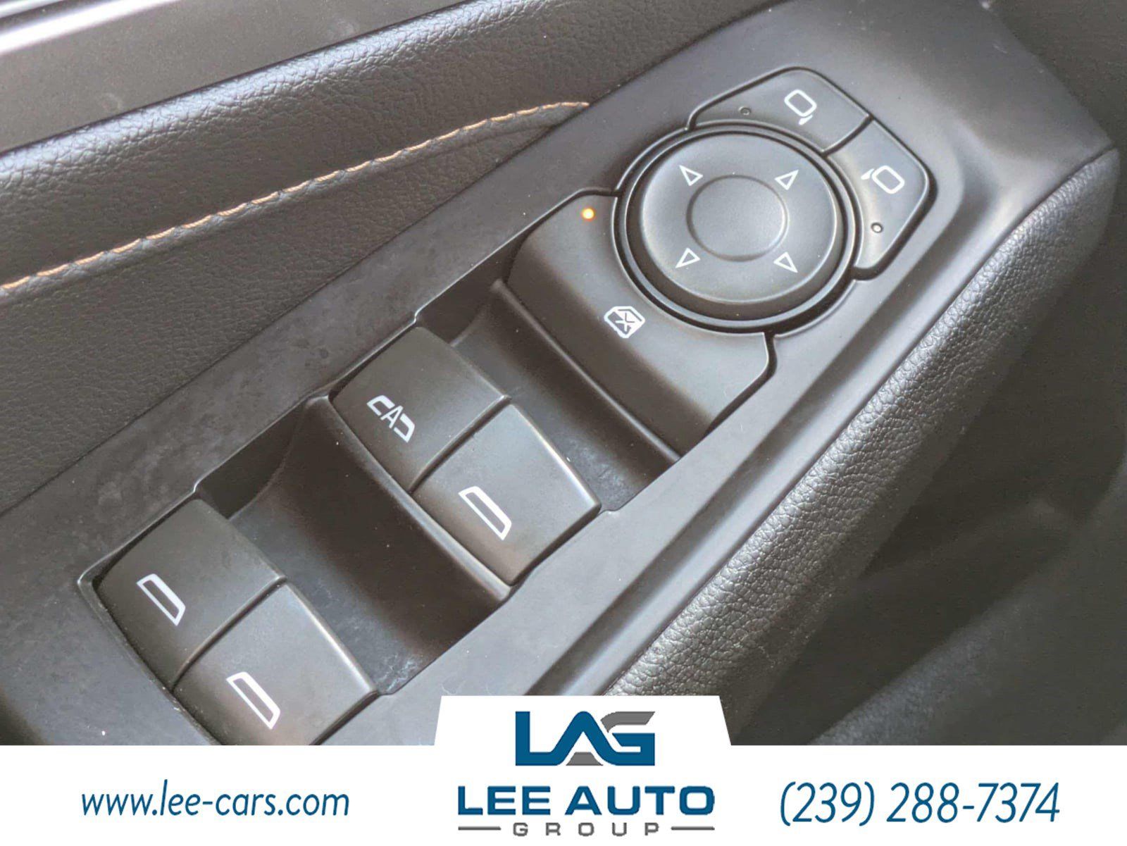 Used 2019 Chevrolet Traverse LT FWD image 19