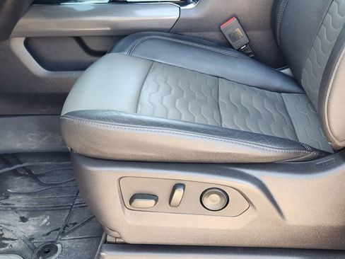 Used 2024 Chevrolet Silverado 1500 ZR2 w/ Technology Package image 26