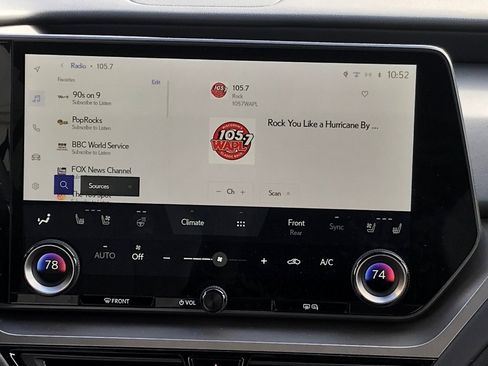 Used 2026 Lexus TX 500h AWD w/ Technology Package image 7