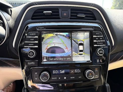 Used 2016 Nissan Maxima Platinum FWD image 15