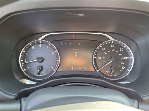 Used 2025 Nissan Frontier SV image 6