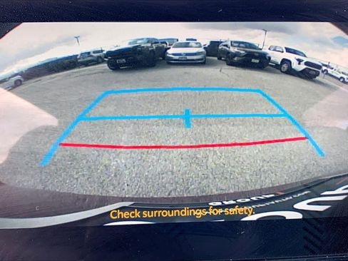 Used 2025 Toyota Sienna XLE w/ XLE Plus Package image 26