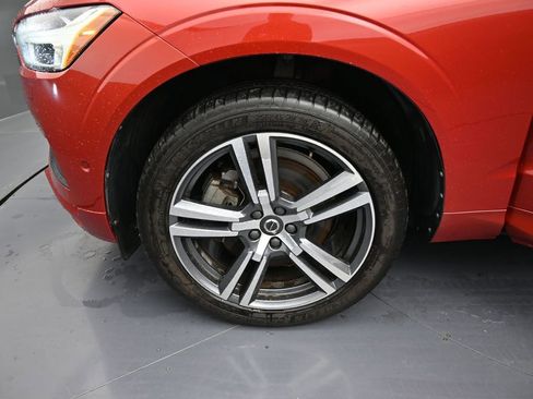 Used 2018 Volvo XC60 T6 Momentum w/ Advanced Package image 18
