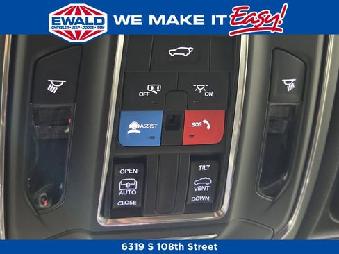 New 2025 Jeep Grand Cherokee L Altitude image 11