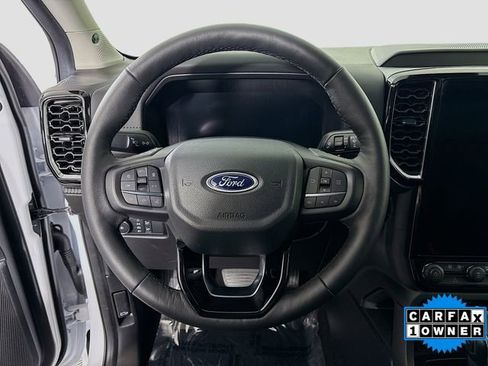 Used 2025 Ford Ranger Lariat w/ FX4 Off-Road Package image 11