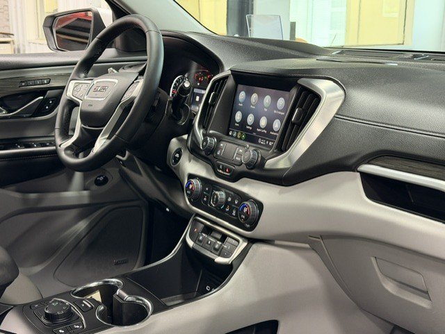 Certified 2024 GMC Terrain SLT w/ Infotainment Package II AWD/4WD image 10