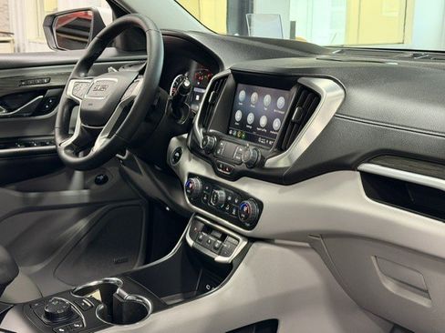 Certified 2024 GMC Terrain SLT w/ Infotainment Package II AWD/4WD image 10
