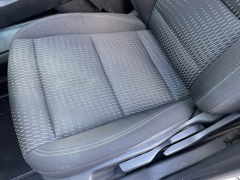Used 2025 Chevrolet Equinox LT FWD image 25