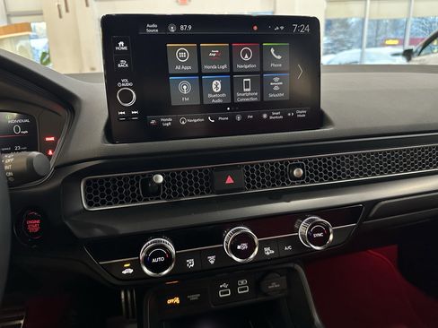 Used 2025 Honda Civic Type R image 11