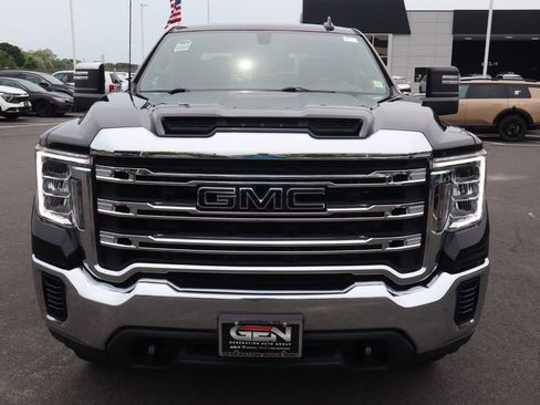 Used 2023 GMC Sierra 2500 SLE AWD/4WD image 3