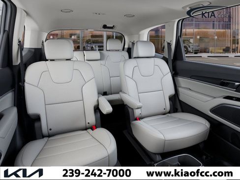 New 2025 Kia Telluride S image 16