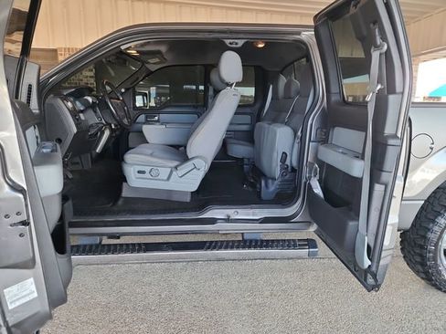Used 2012 Ford F150 XLT w/ XLT Chrome Pkg image 15