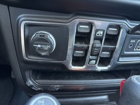 Used 2022 Jeep Wrangler Unlimited Sport image 27