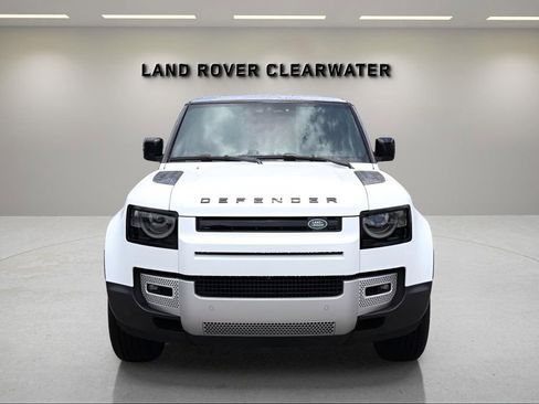 Used 2025 Land Rover Defender 130 S image 8