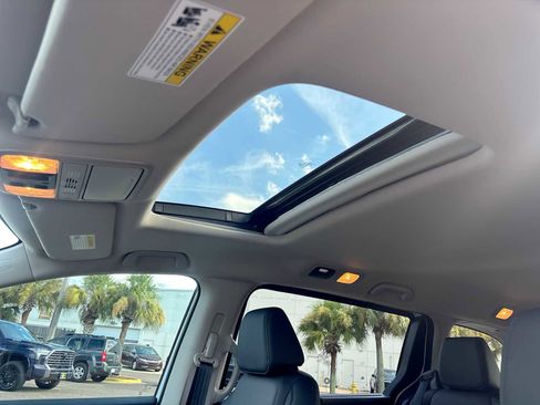 Certified 2026 Honda Odyssey EX-L image 15