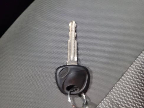 Used 2017 Kia Forte LX image 32