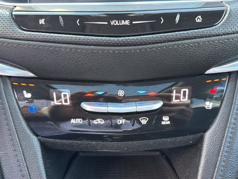 Used 2017 Cadillac XT5 Premium Luxury AWD/4WD image 28