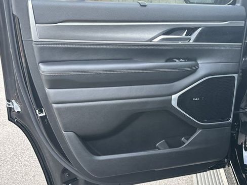 New 2026 Jeep Grand Wagoneer Limited image 23