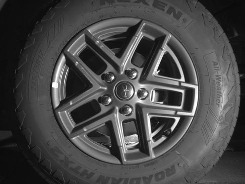 Used 2025 Jeep Wrangler Unlimited Sport AWD/4WD image 14