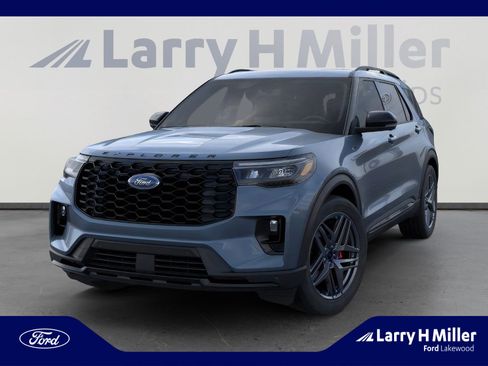 New 2026 Ford Explorer ST-Line w/ ST-Line Street Pack image 2