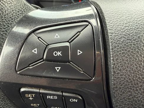 Used 2017 Ford Explorer XLT w/ Equipment Group 202A AWD/4WD image 12