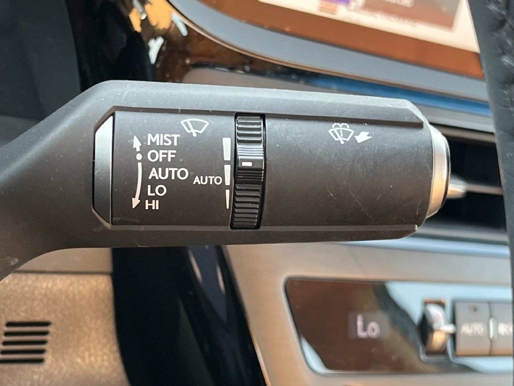 Used 2023 Lexus ES 350 w/ Premium Package FWD image 42
