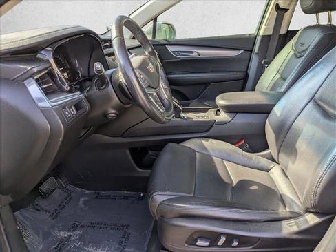 Used 2019 Cadillac XT5 Premium Luxury image 10