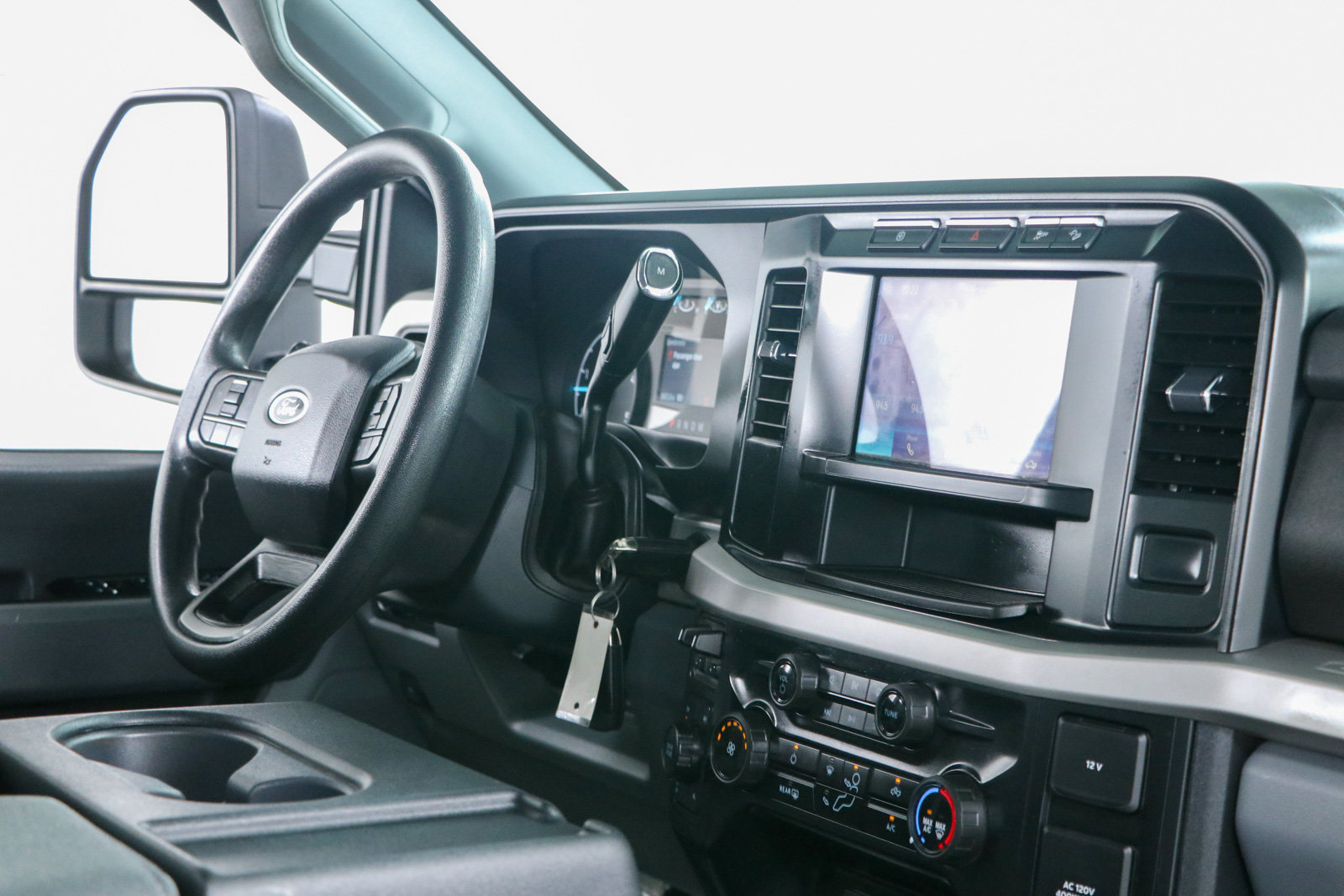 Used 2024 Ford F250 XLT w/ FX4 Off-Road Package AWD/4WD image 26