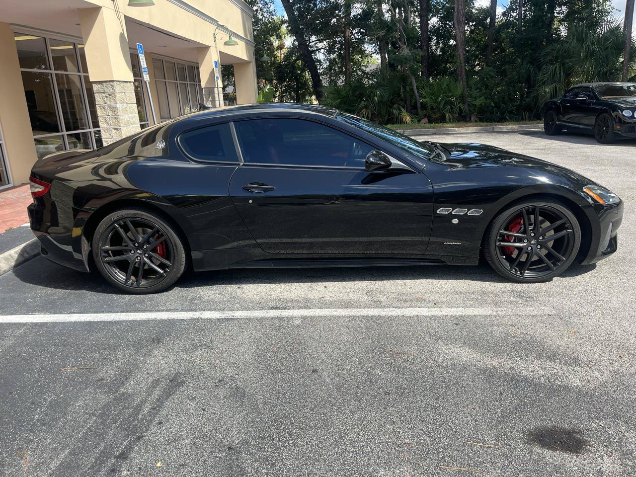 Used 2018 Maserati GranTurismo Sport RWD image 3