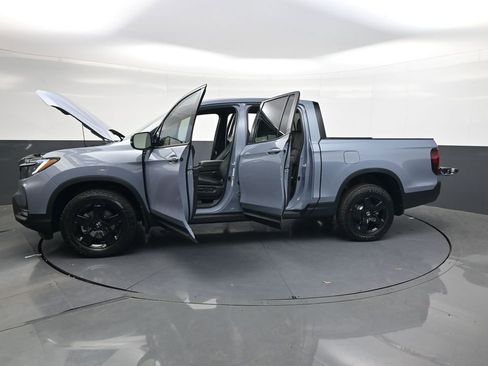 New 2026 Honda Ridgeline Black Edition image 45