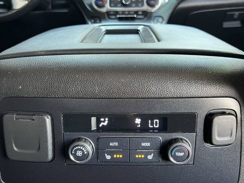 Used 2019 GMC Yukon SLT AWD/4WD image 19