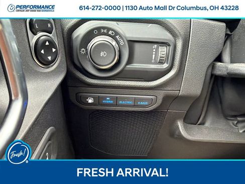 Used 2024 Jeep Wrangler Unlimited AWD/4WD image 23
