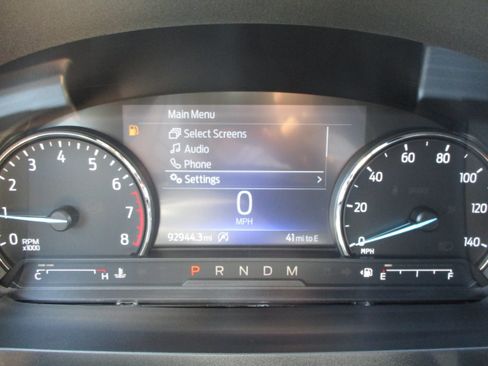 Used 2020 Ford Explorer XLT w/ Equipment Group 202A AWD/4WD image 17