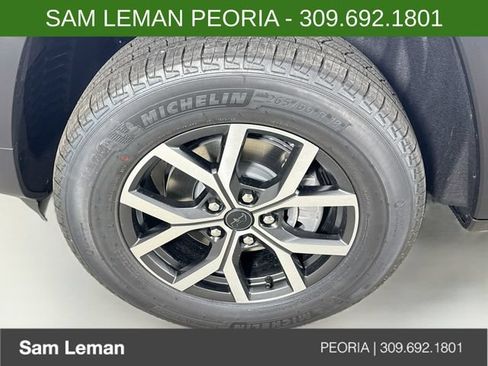 New 2027 Jeep Grand Cherokee Laredo X AWD/4WD image 29
