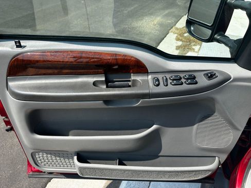 Used 2003 Ford F250 XL image 9