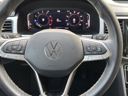 Used 2023 Volkswagen Atlas SE w/ Panoramic Sunroof Package image 13