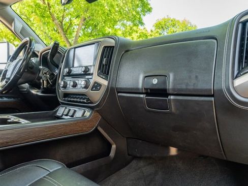 Used 2018 GMC Sierra 2500 Denali w/ Duramax Plus Package AWD/4WD image 46