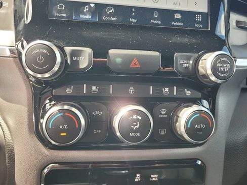 Used 2024 RAM 1500 Laramie RWD image 24